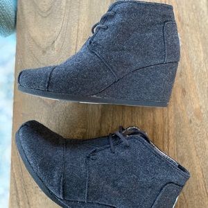 Toms Flannel Wedge Booties